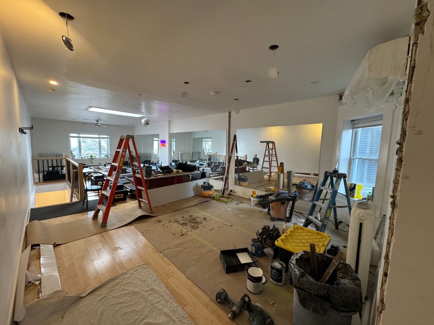 🪩Progress + Pilates Popularity🪩We are set to go for full Skylight Studio opening tomorrow! 

Check out the recent article in @insauga about the Toronto Pilates boom. MJ @mjshawb speaks to the growth with the article expanding on some of the histori