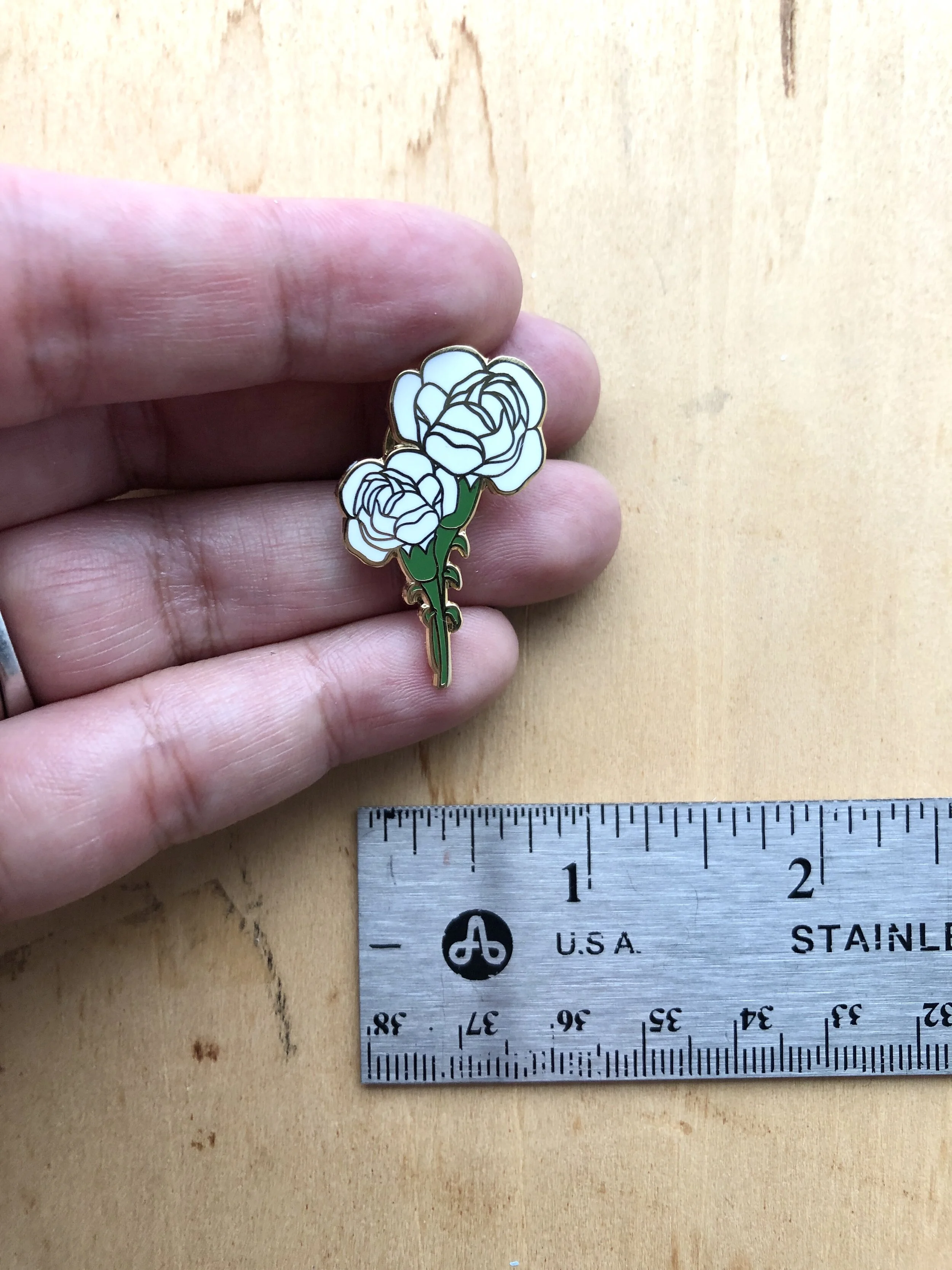 小物 PAGE 1PAGE-BK-Carnation Embroidery Design: Carnation 2.63w X 4.35h