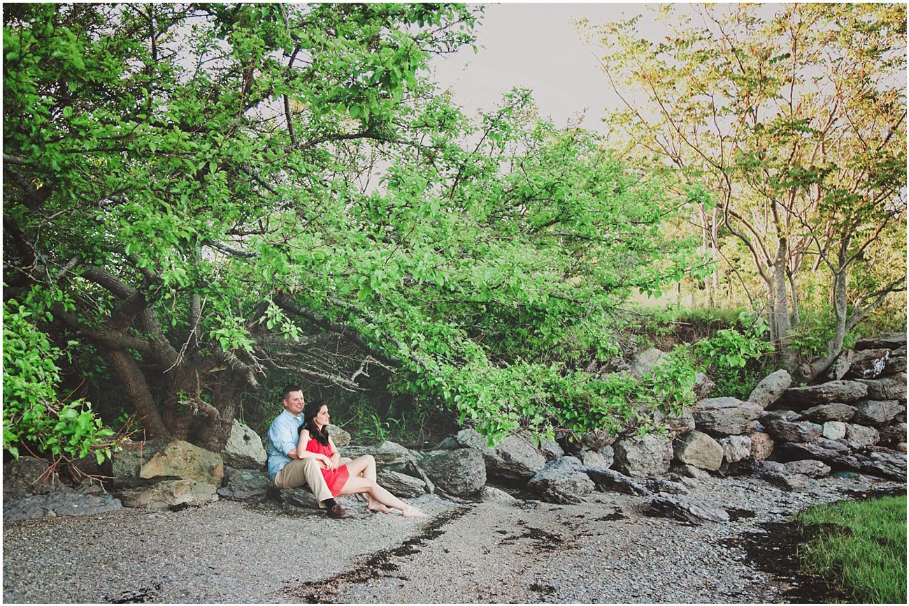 nicole-chaput-photography-engagement-couple-beach-sunset-quincy-massachusetts-001.jpg