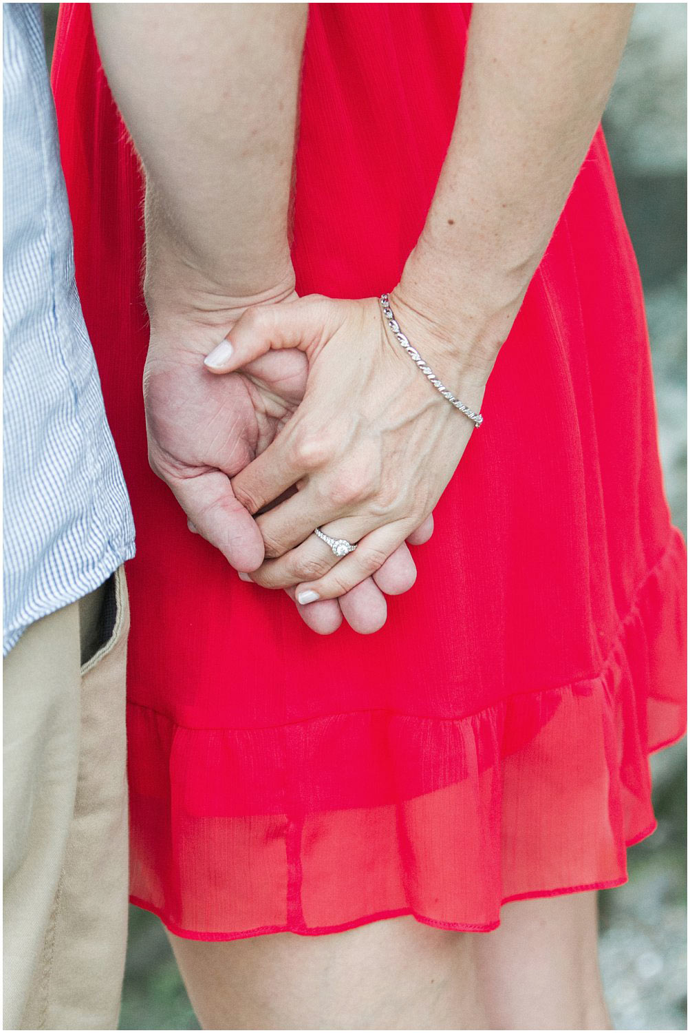 nicole-chaput-photography-engagement-couple-beach-sunset-quincy-massachusetts-004.jpg