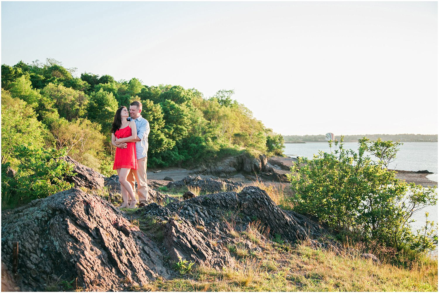 nicole-chaput-photography-engagement-couple-beach-sunset-quincy-massachusetts-008.jpg