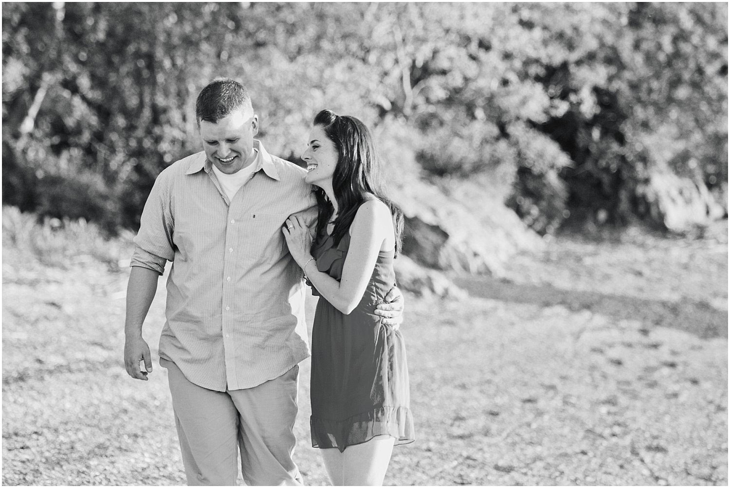 nicole-chaput-photography-engagement-couple-beach-sunset-quincy-massachusetts-012.jpg