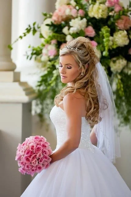 10 Tips When Hiring a Makeup Artist for Your Wedding
