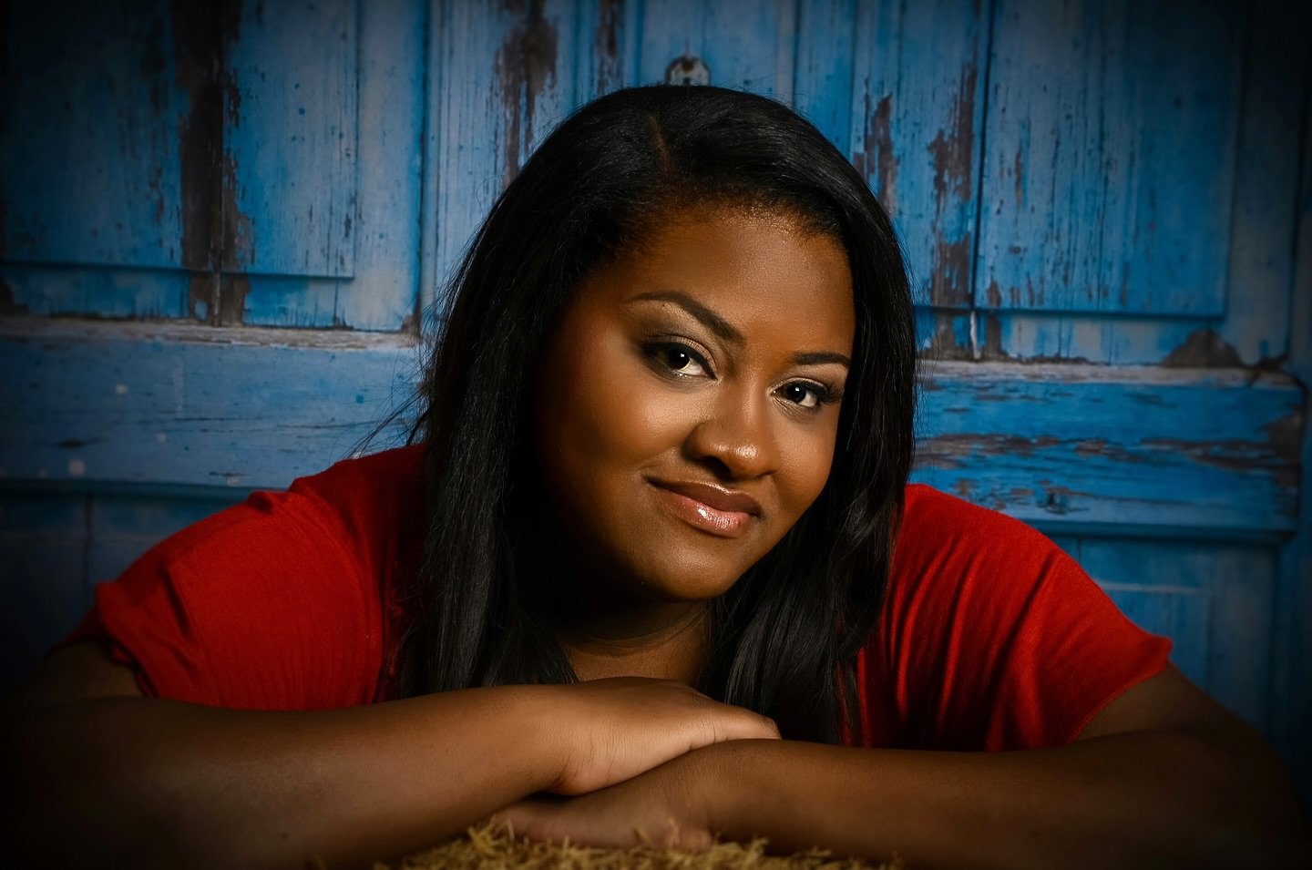 Class of 2026 it&rsquo;s time to do your yearbook senior photos over at @swiphoto.  Make sure you are putting your best face forward in these images capturing such an important milestone moment.  Contact me today for makeup before. 

#mua #makeuparti