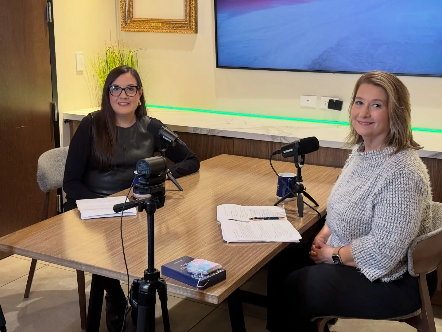 Podcasts can put your face out there for thousands to see.  Make sure you are putting your best face forward with professional makeup application before filming.  Always honored to get everyone ready to film the @mymeridianhealthcare podcast ready.