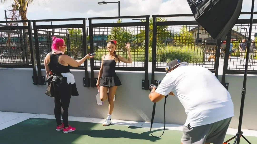 I offer my clients services where I stay with them during their shoot.  This option is available to all my clients.  Sometimes I get asked why.  Well it&rsquo;s simple: a lot can happen to make you no longer picture perfect.  I handle all styling tou