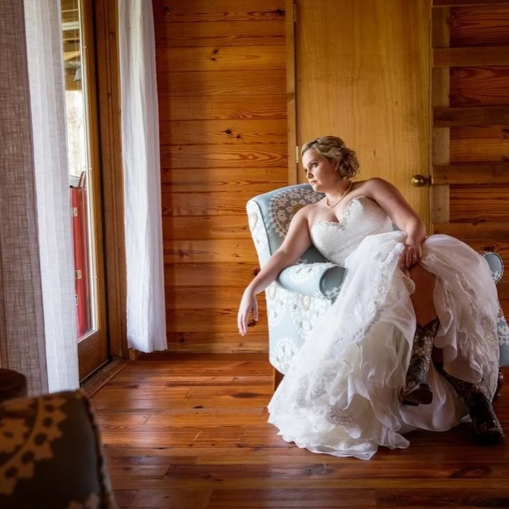 Back in 2017 I had the honor of doing @emma_dugger21 makeup for her wedding day. Since then I&rsquo;ve been her makeup artist for major moments in her life.  Working with the same client for years when they have milestone moments they want to capture