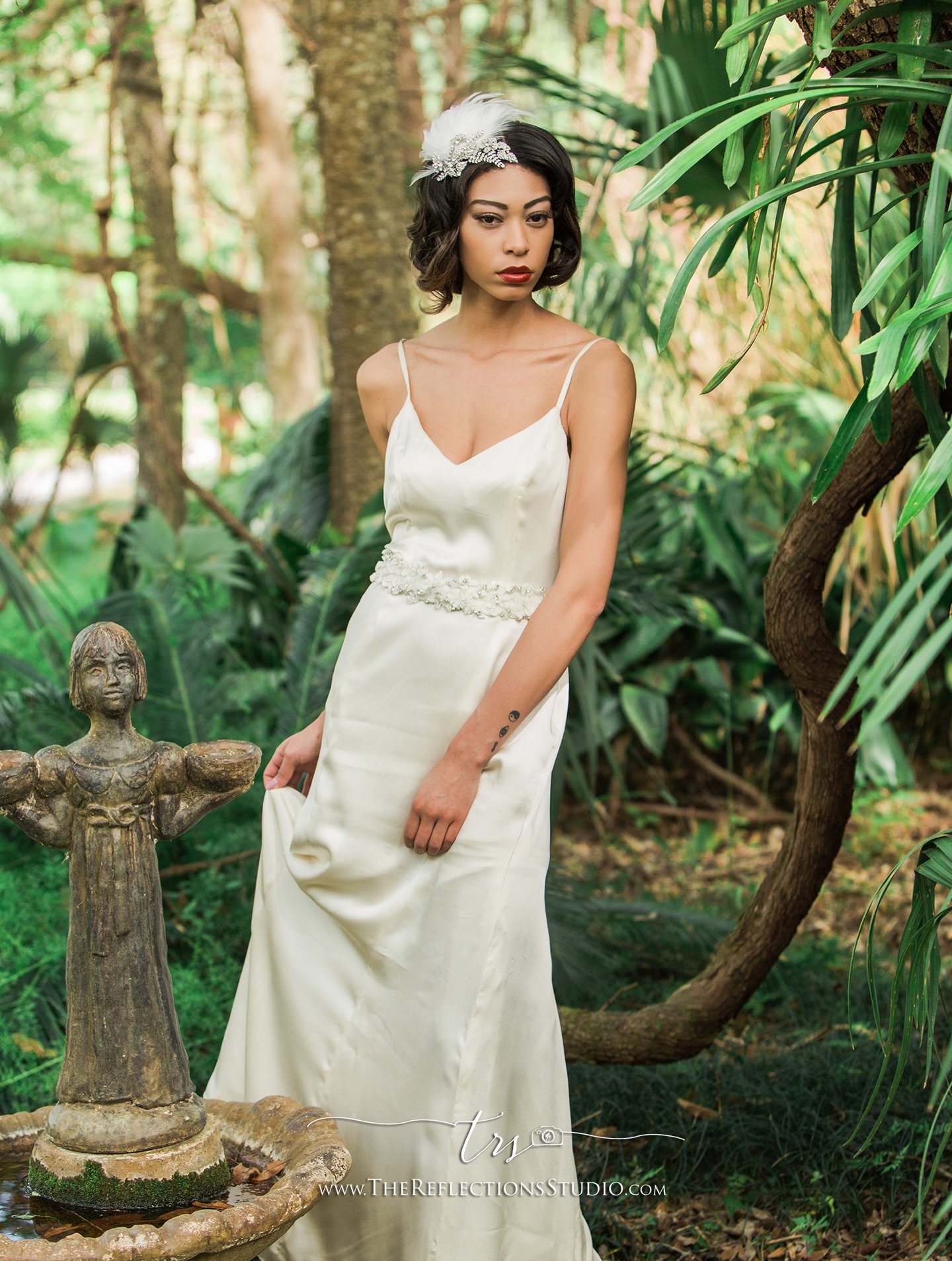 At your wedding the following are things that are important: 
Make sure your lipstick is still perfect after the first look without looking in the mirror. 
Know the tears of joy you shed don&rsquo;t streak your face. 
Stop worrying about sweat drippi