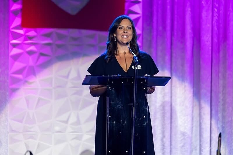 Are you going to be on stage soon doing a presentation?  Make sure you put your best face forward under the lights for the audience to see with professional makeup before. Contact me today to book.