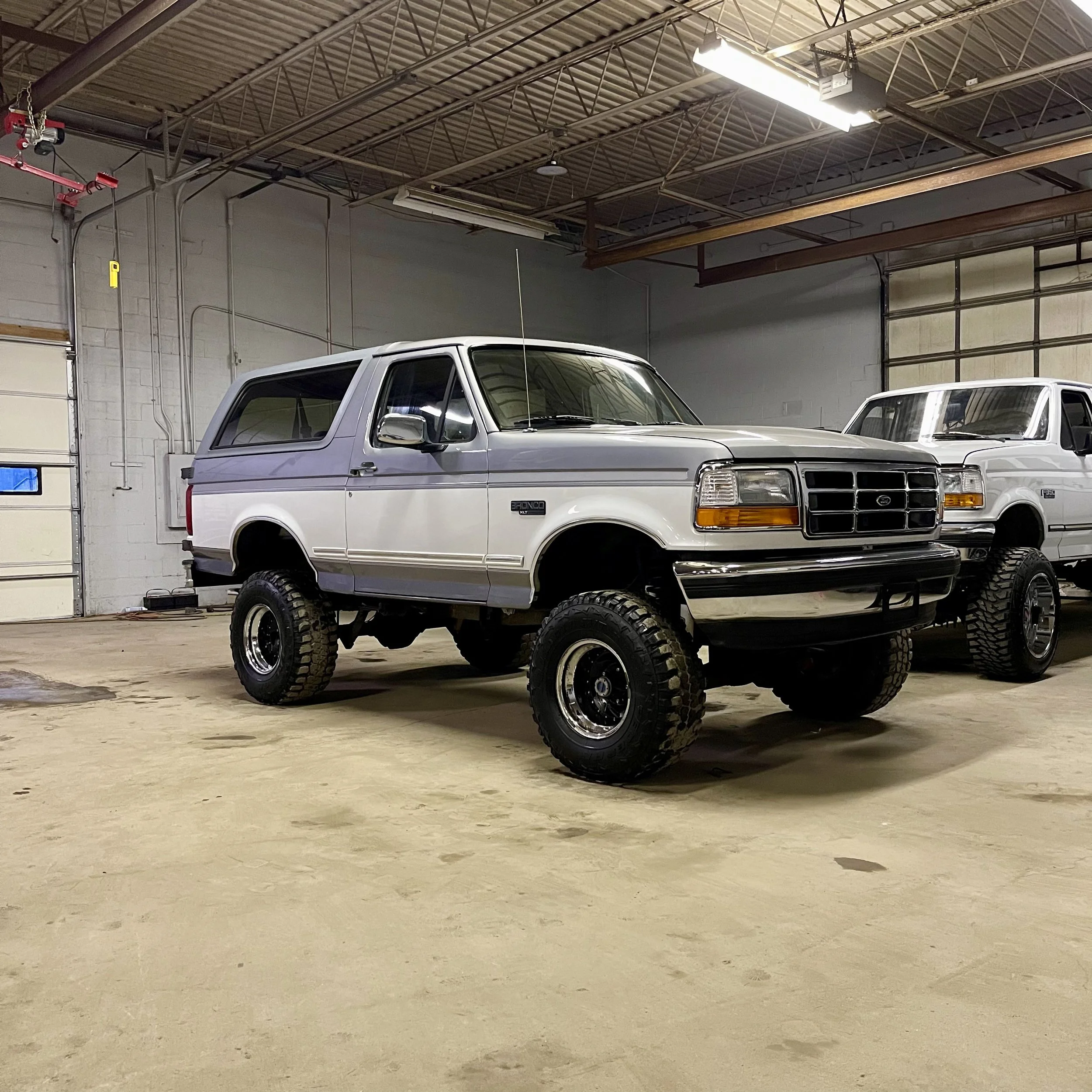 1995 Ford Bronco XLT — Classic West Coast Trucks