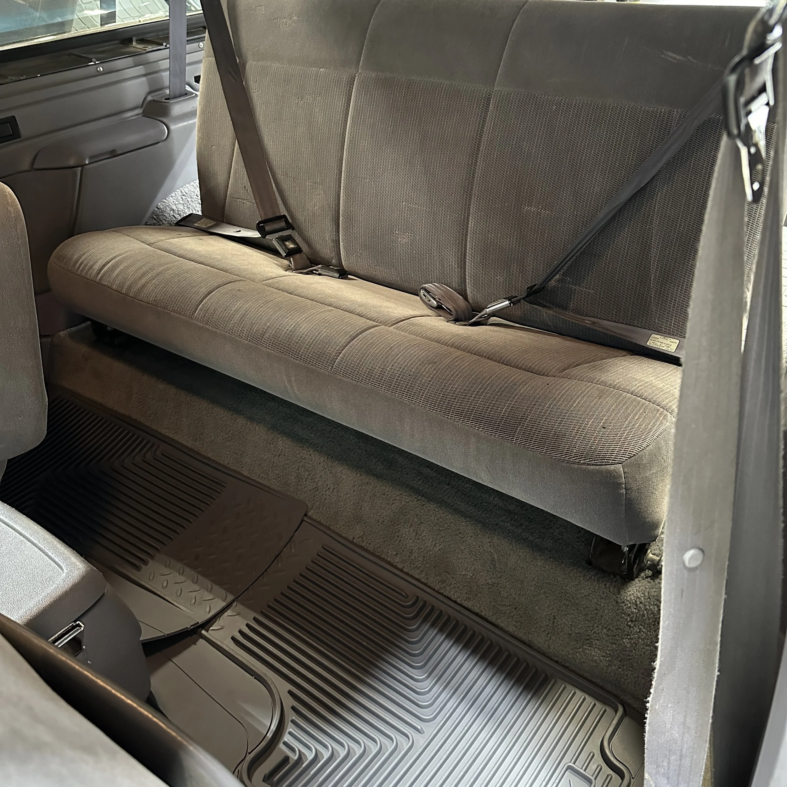 1994 Ford Bronco XLT — Classic West Coast Trucks, image size:2500x2500