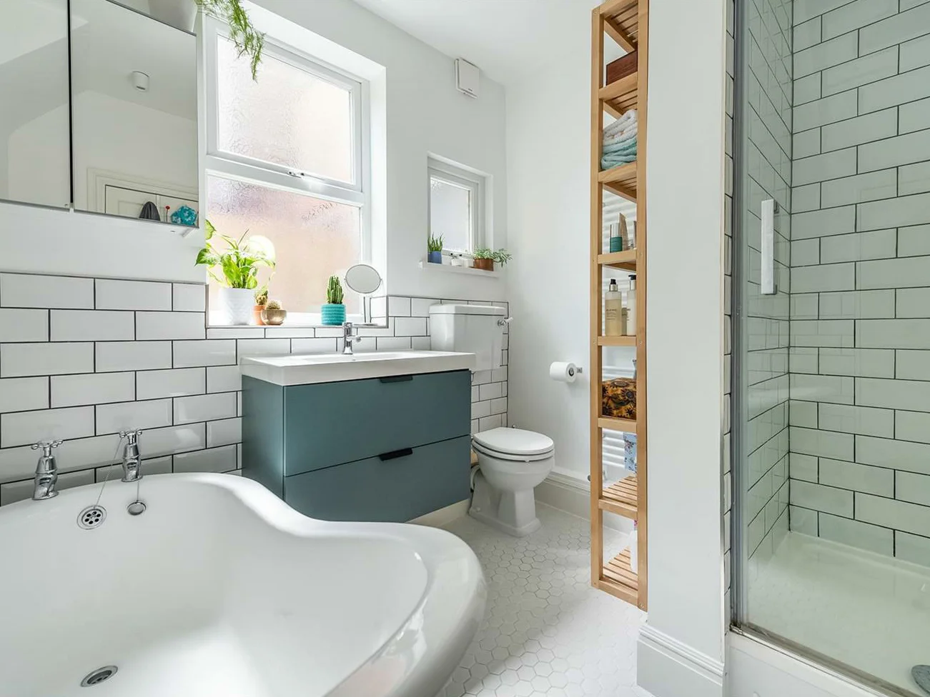 Interior image of bathroom in walthamstow london designed by scribe architects