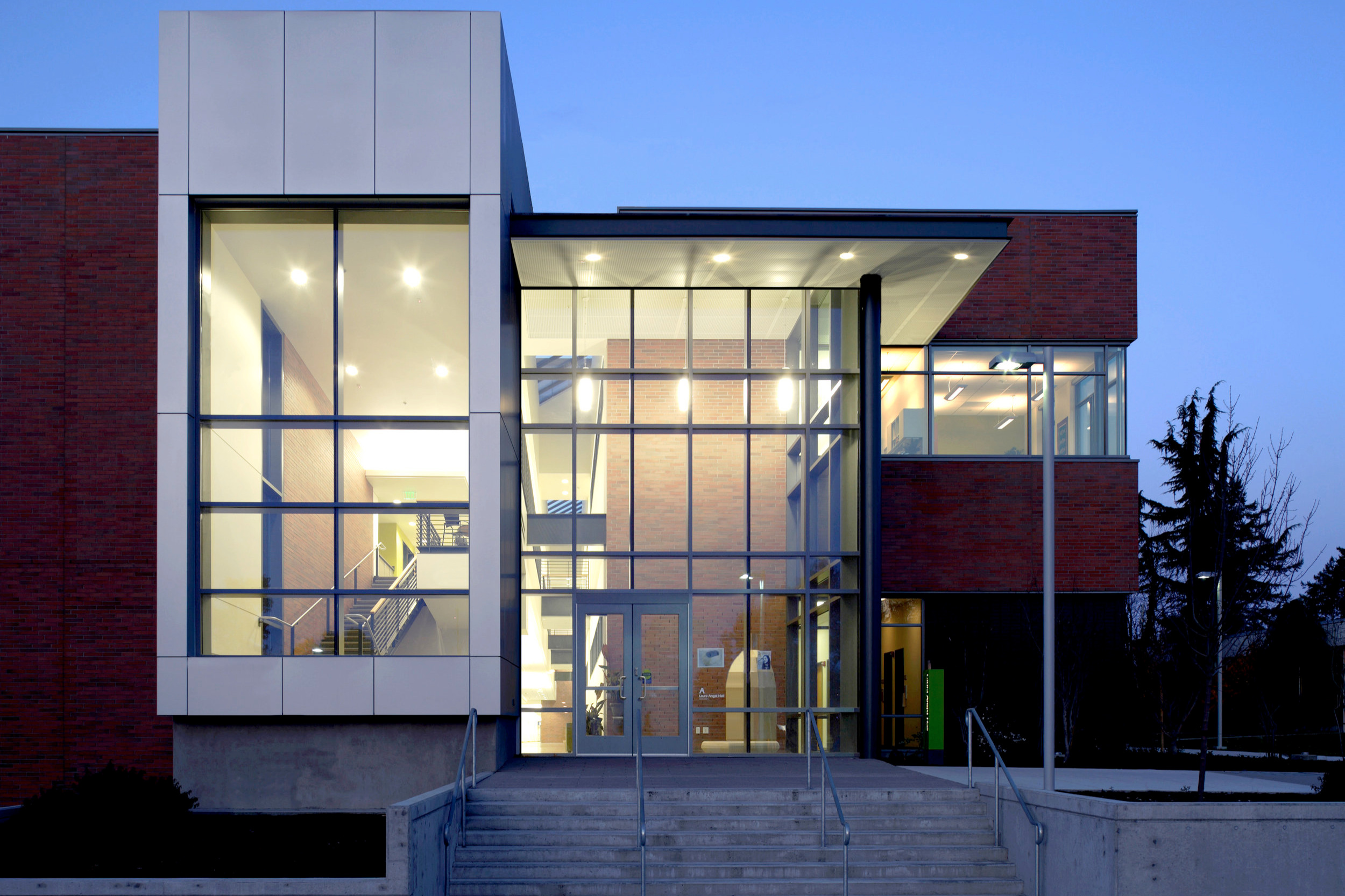 East+Entry+-+Night+View+-+AWx.jpg