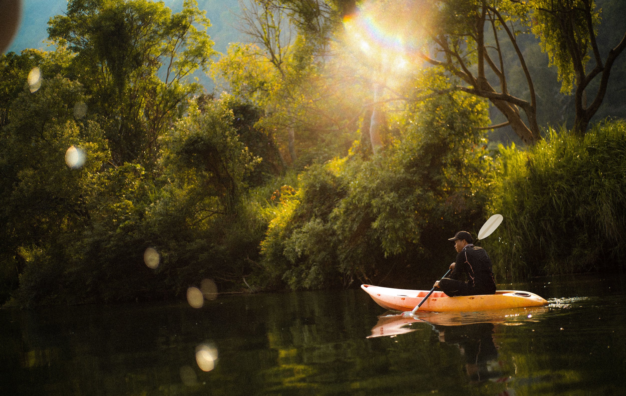 kayak river laos_1.jpg