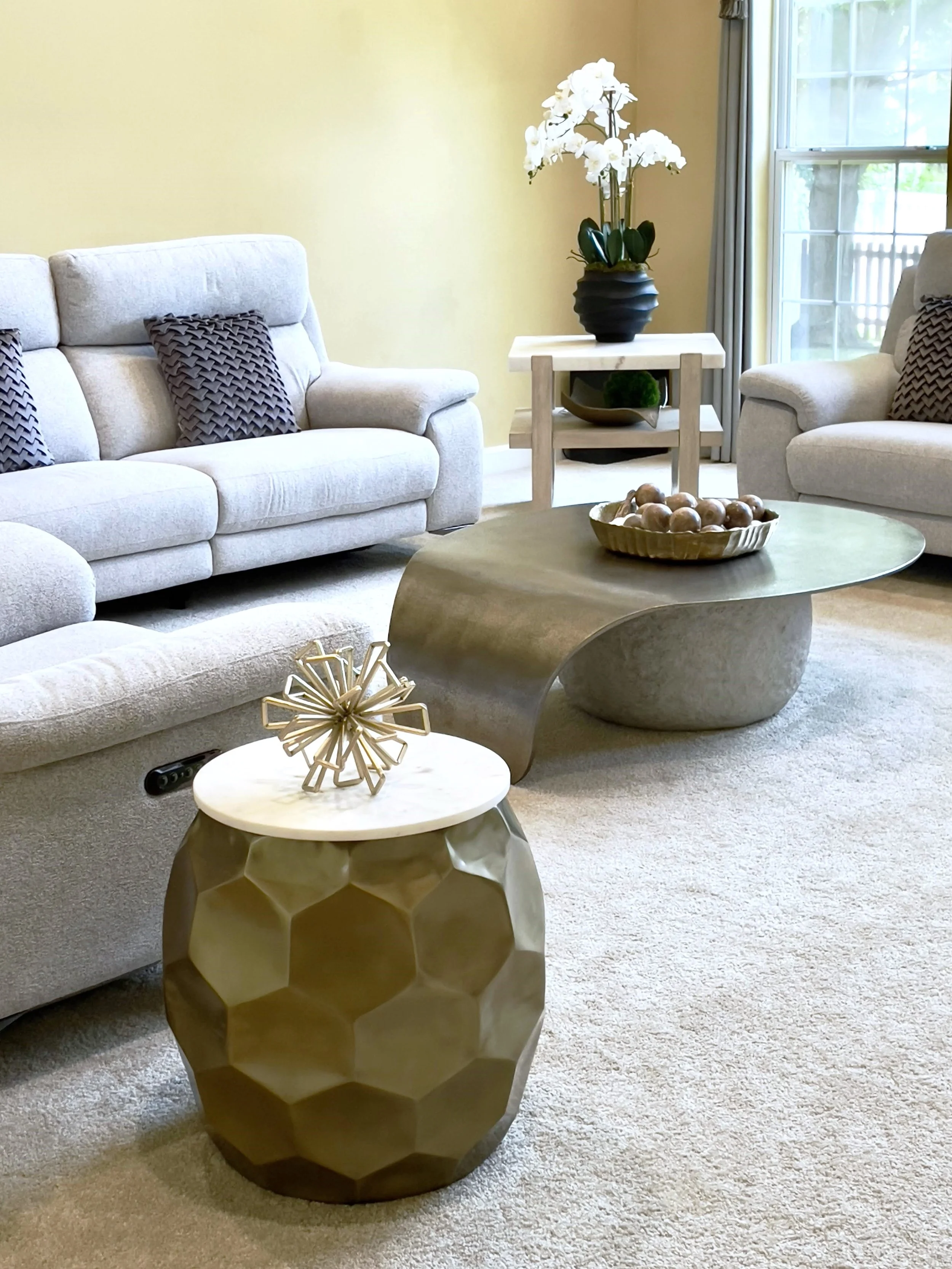 Glen Carbon Living room 3.jpg