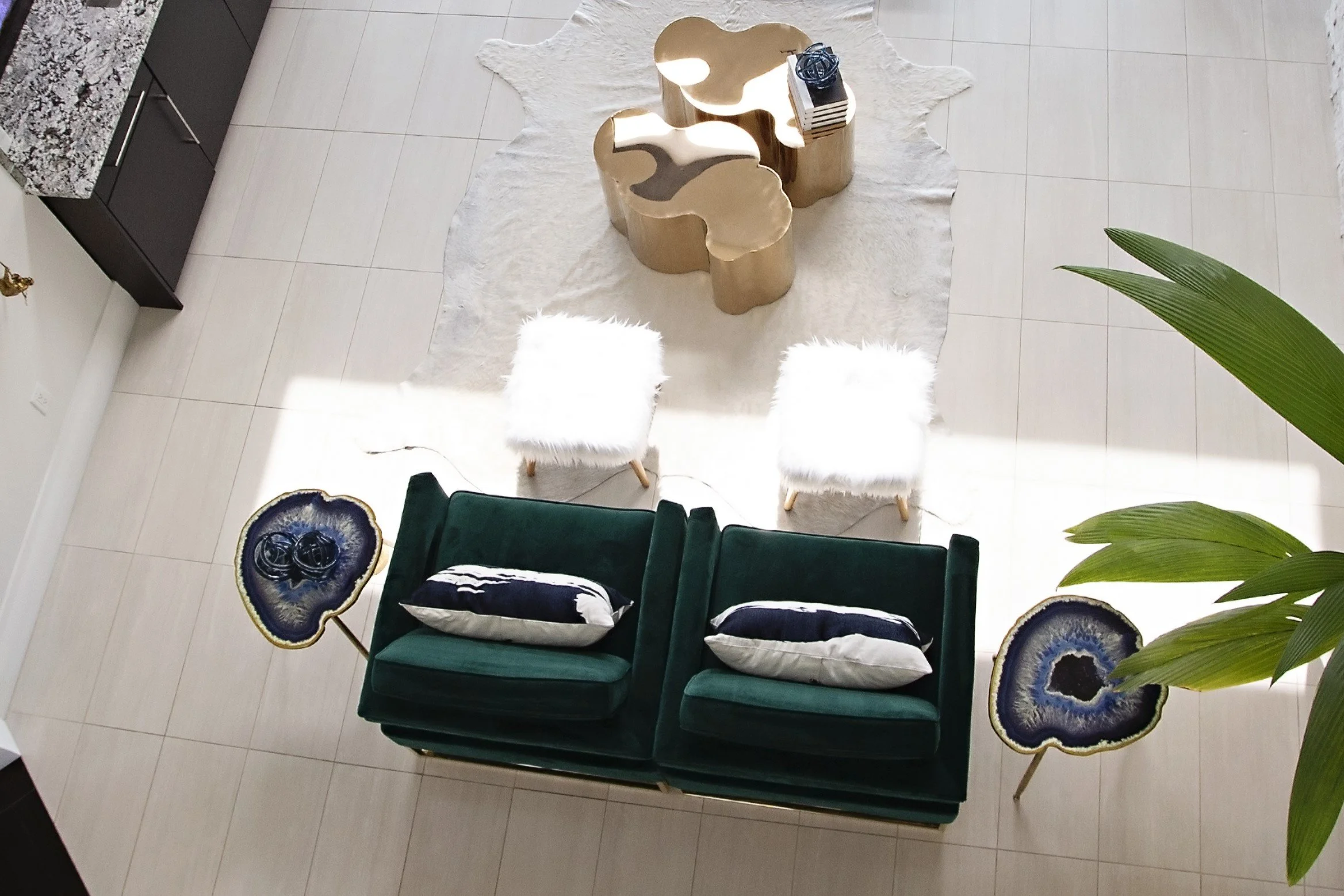 Modern living Room 3.jpg