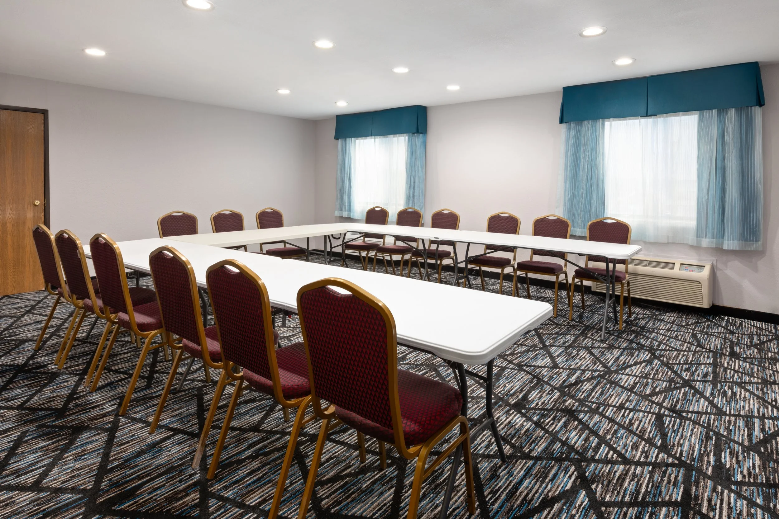 Meeting Room 1 (1).jpg