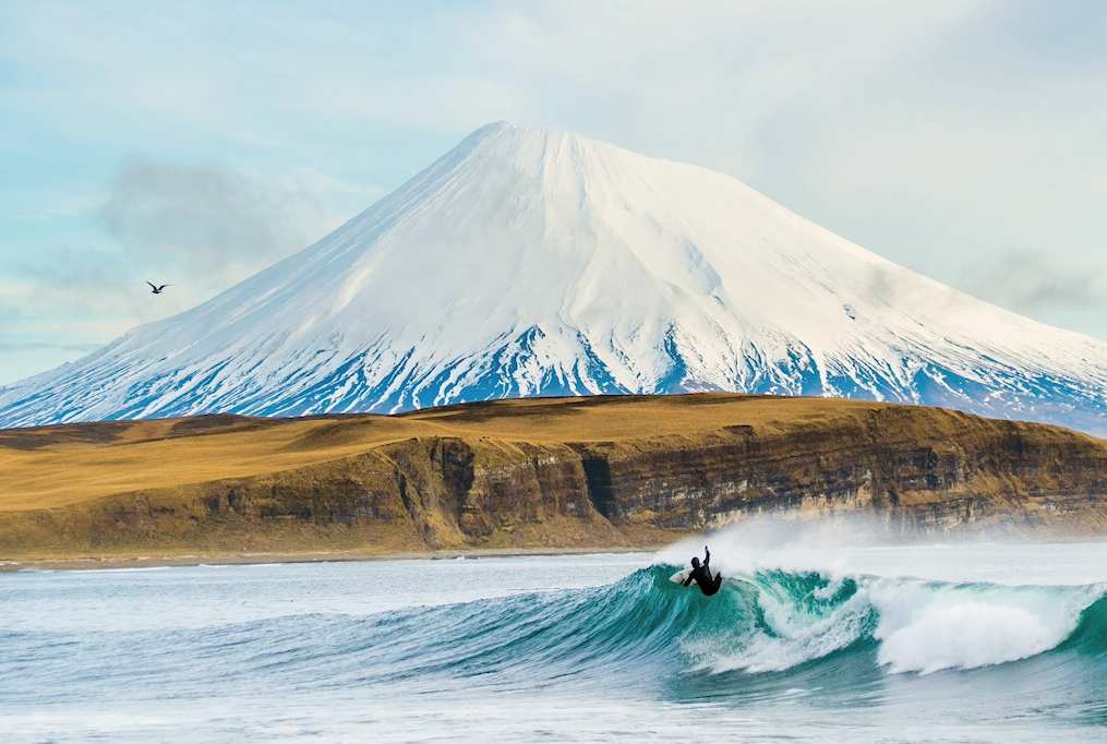 INHERENT-BUMMER-NOTES-FROM-THE-UNDERGROUND-FEBRUARY-12-18-JOSH-MULCOY-CHRIS-BURKARD-SURFER-MAGAZINE-1960-2020-GRANT-ELLIS-RIZZOLI.png