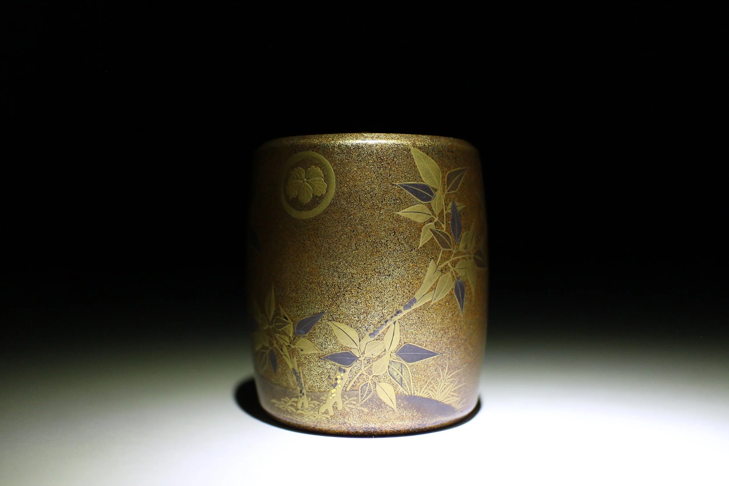 FINE LACQUER TEA CONTAINER 