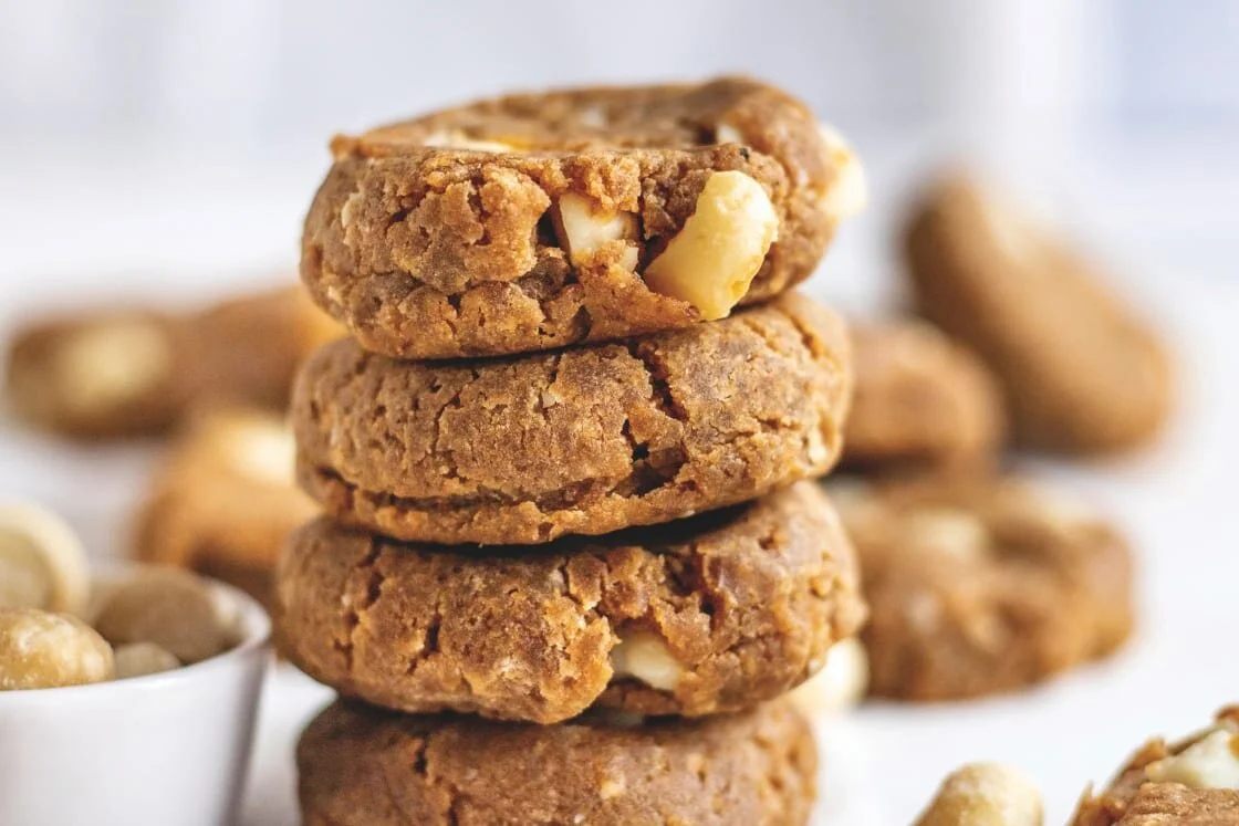 A Quick & Easy Vegan Macadamia Nut Cookie Recipe, Just In Time For The Holidays