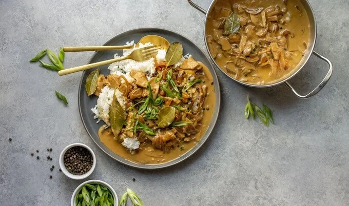 VegNews - Filipinx-Inspired Spicy Vegan Chicken Adobo 