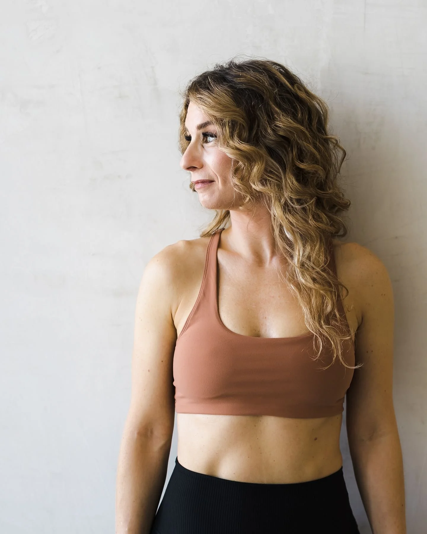 Tamar is a compassionate and intuitive teacher who takes a holistic approach to movement, emphasizing the integration of the mind and body to help her students find ease and feel empowered.  With over 20 years of teaching experience, she was a bit ov