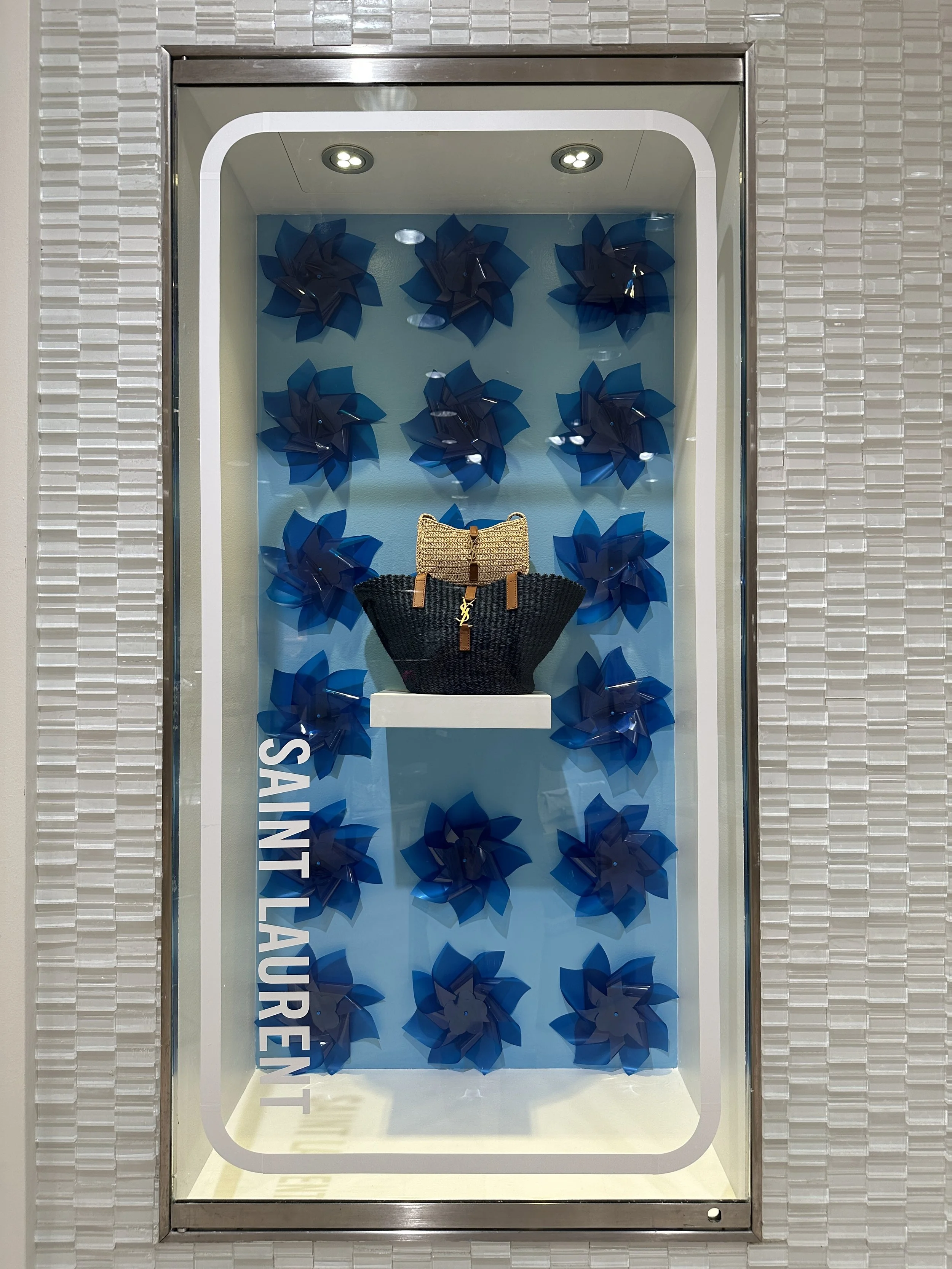 TR HANDBAG VINTRINES (2).JPG