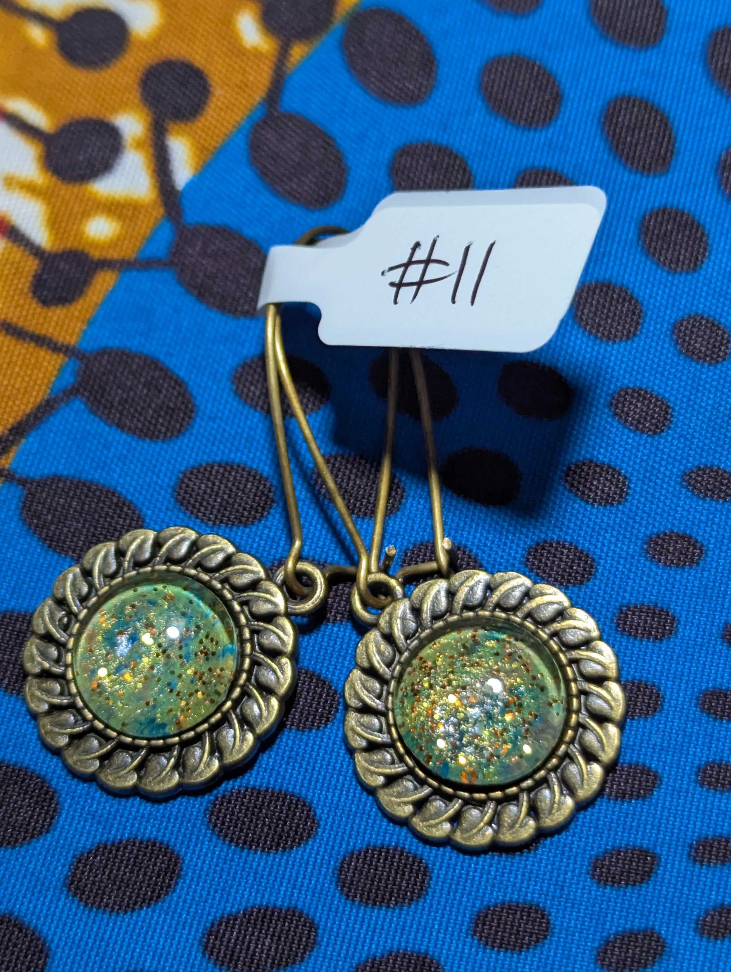 25mm hook with bronze flower#11