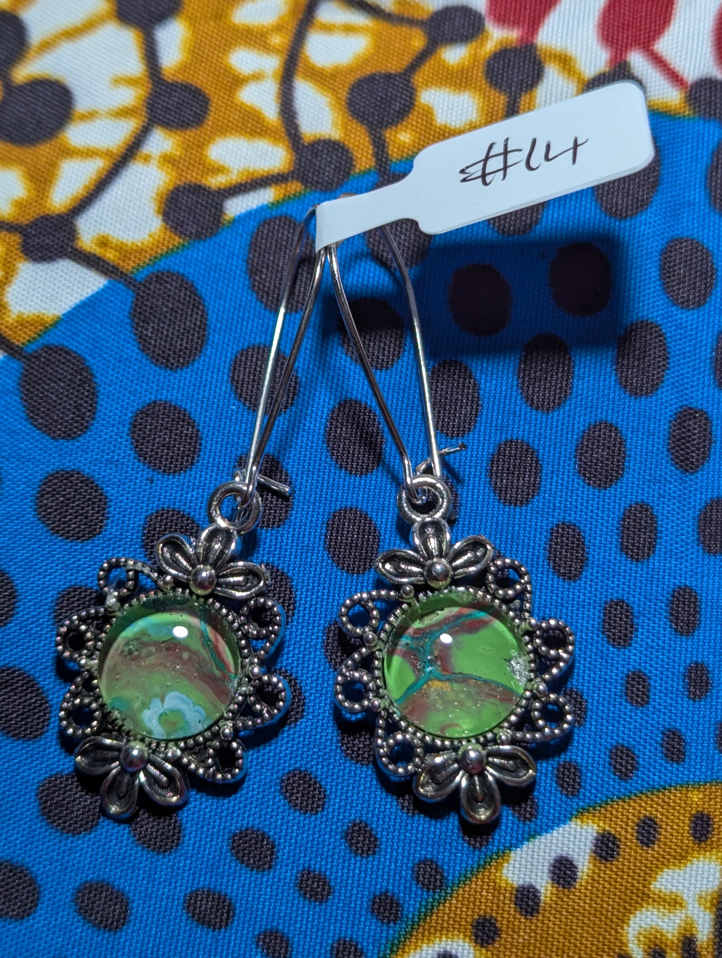 Silver tone pendant with 25mm hook #14