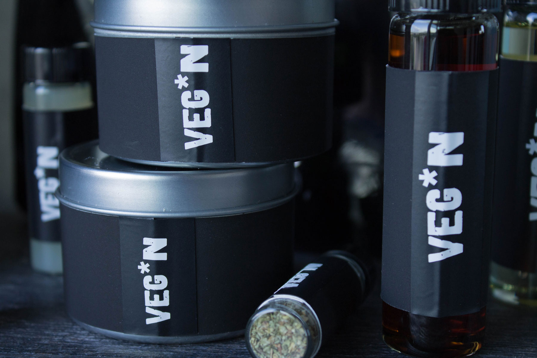 veg*n_label_containers.jpg