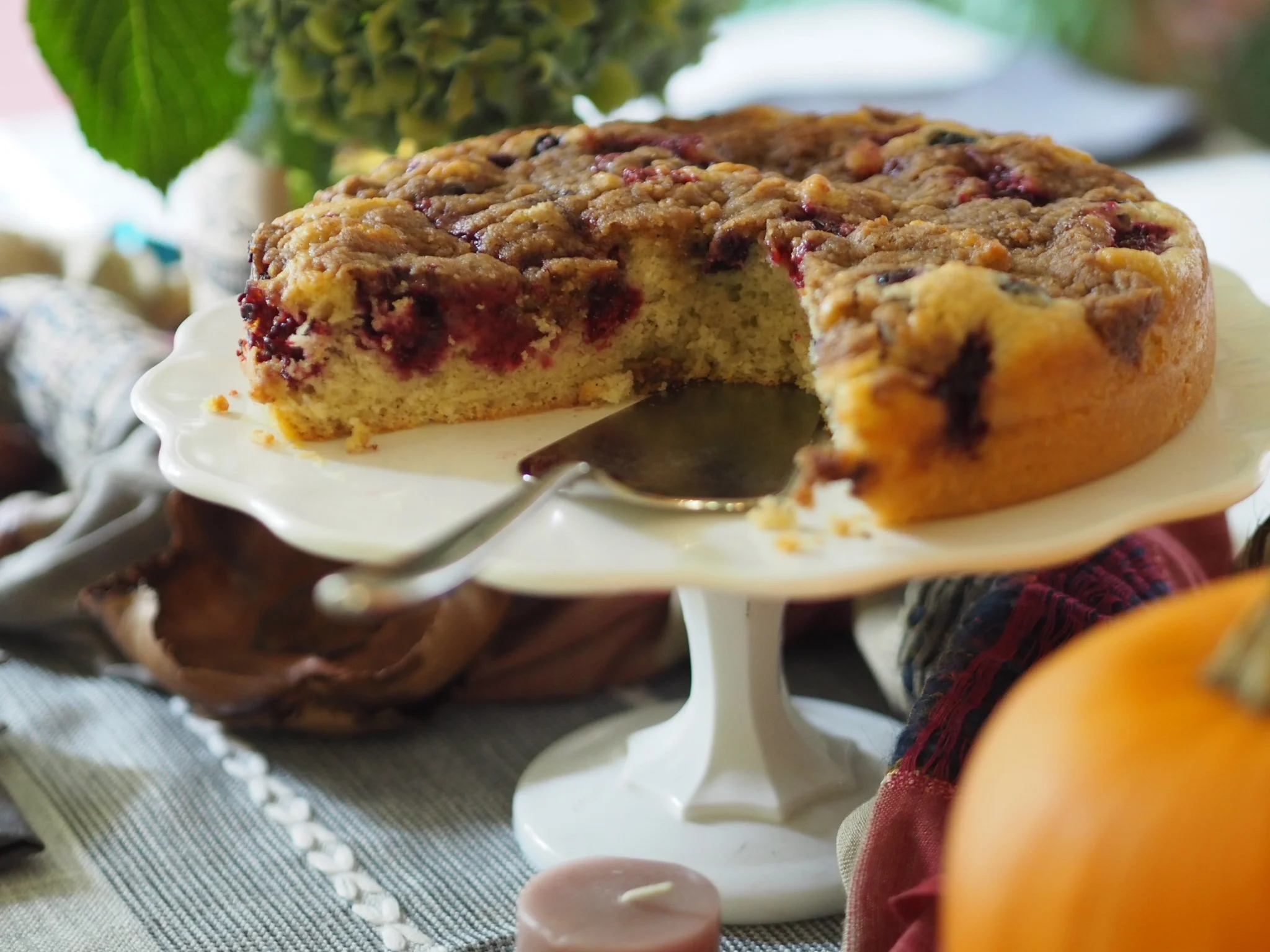 SPONTANEOUS TRIPLE BERRY OREGON COFFEE CAKE
