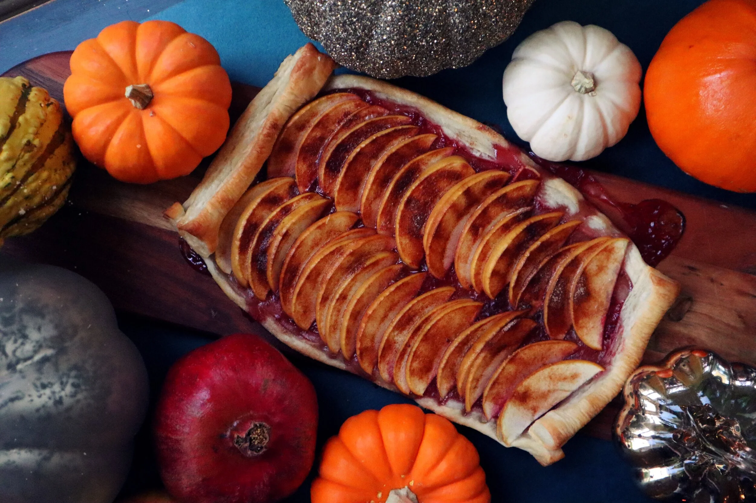 Super Quick &amp; Easy Apple Tart Recipe + Life Updates 