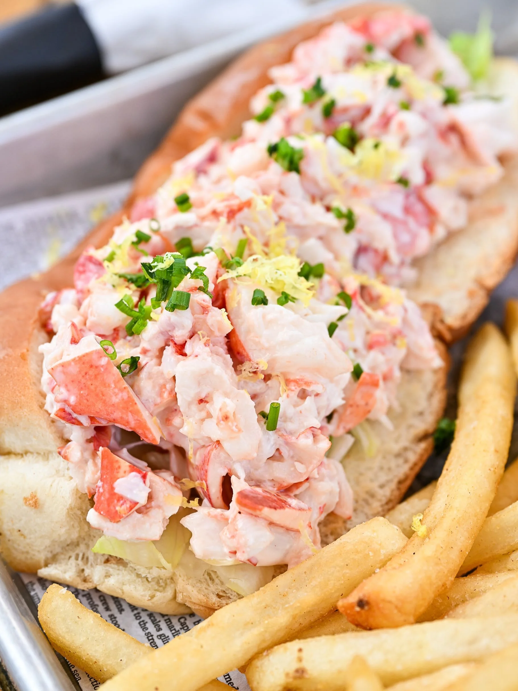 Your Saturday deserves a lobster roll 🦞 Come visit us today for a bite and a drink, we&rsquo;re open 11AM-10PM! 

📸: @zoestonerphotography_