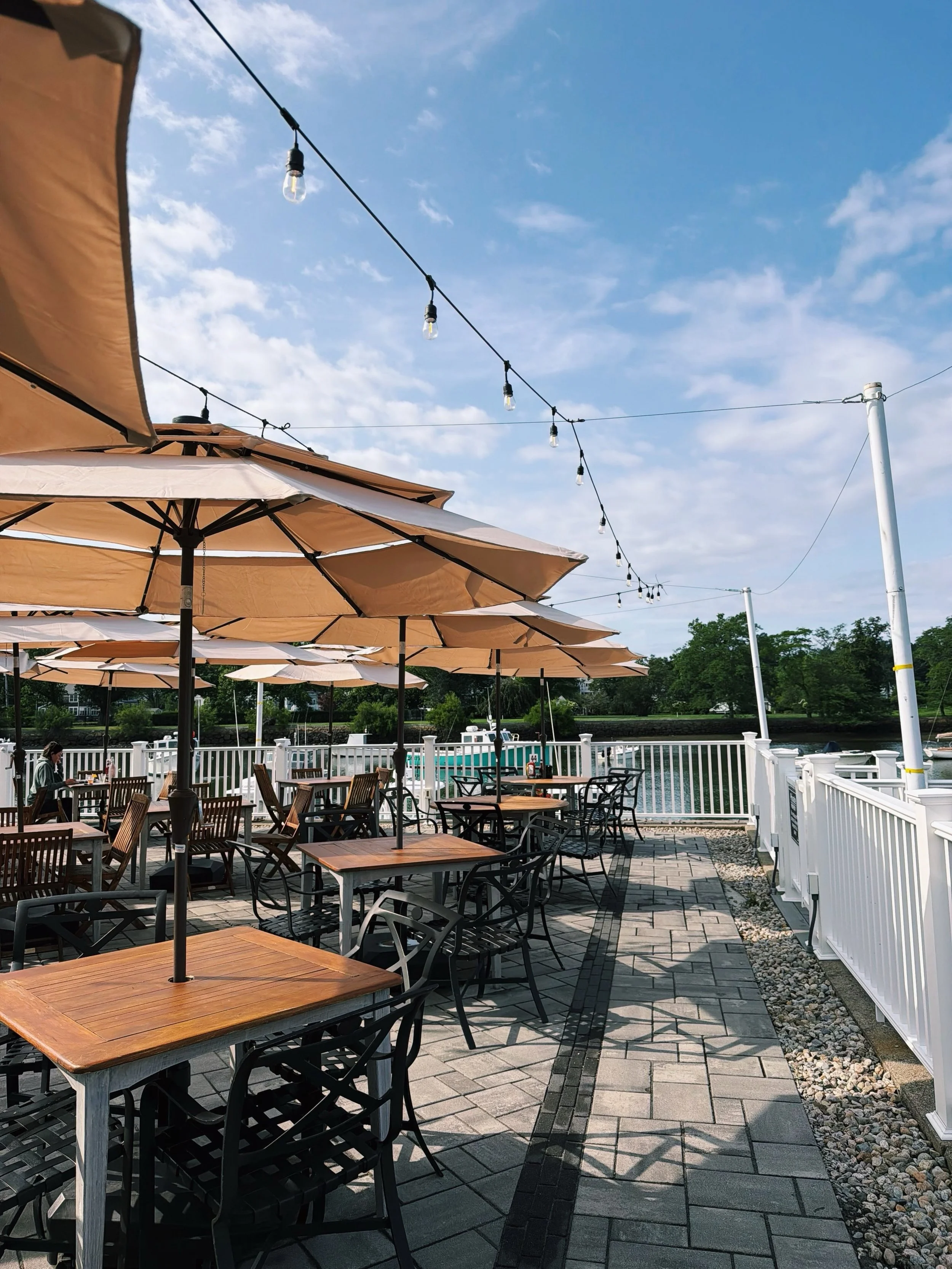 The sun is shining, fall is in the air, and the patio is open! ☀️ Join us at @oldesalthouse we&rsquo;re open until 7PM 🍻
