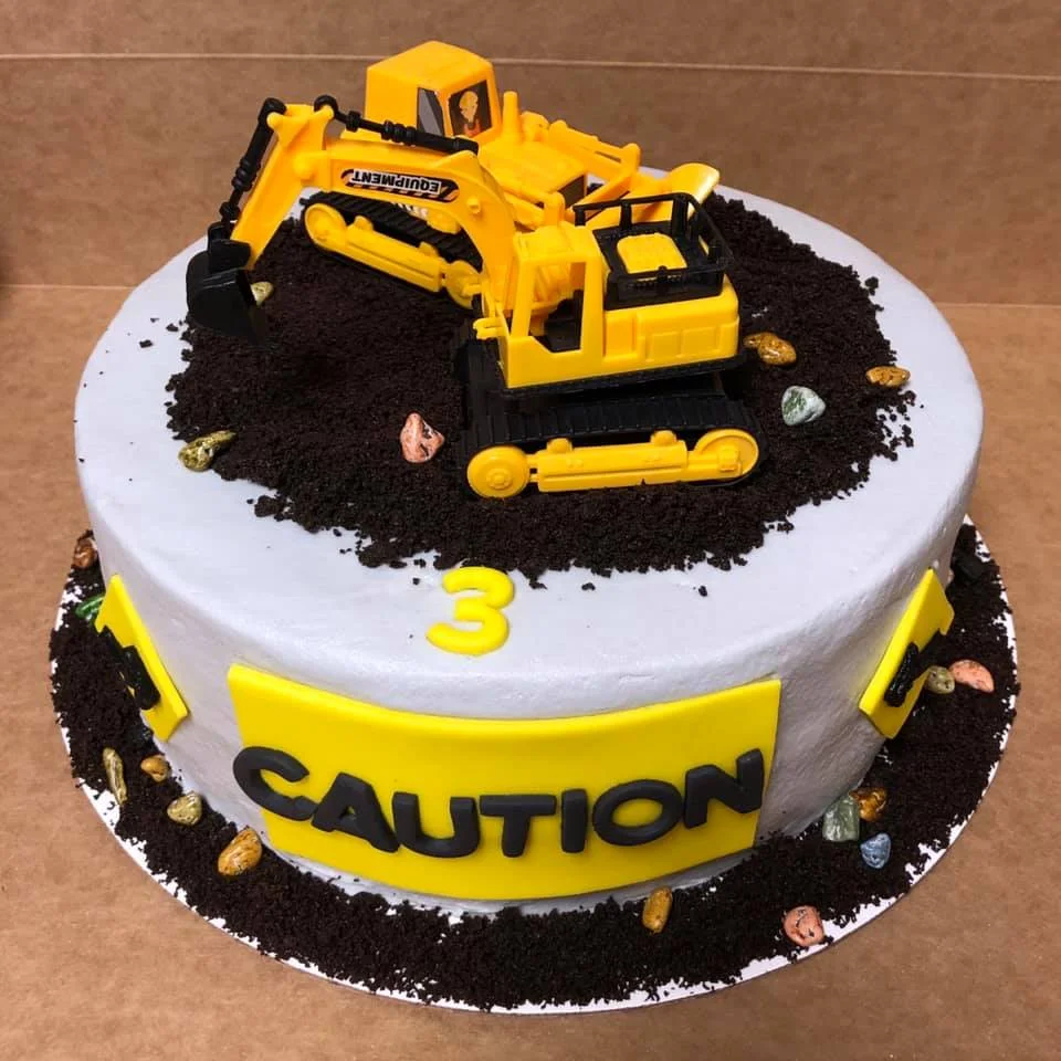 construction cake.jpg