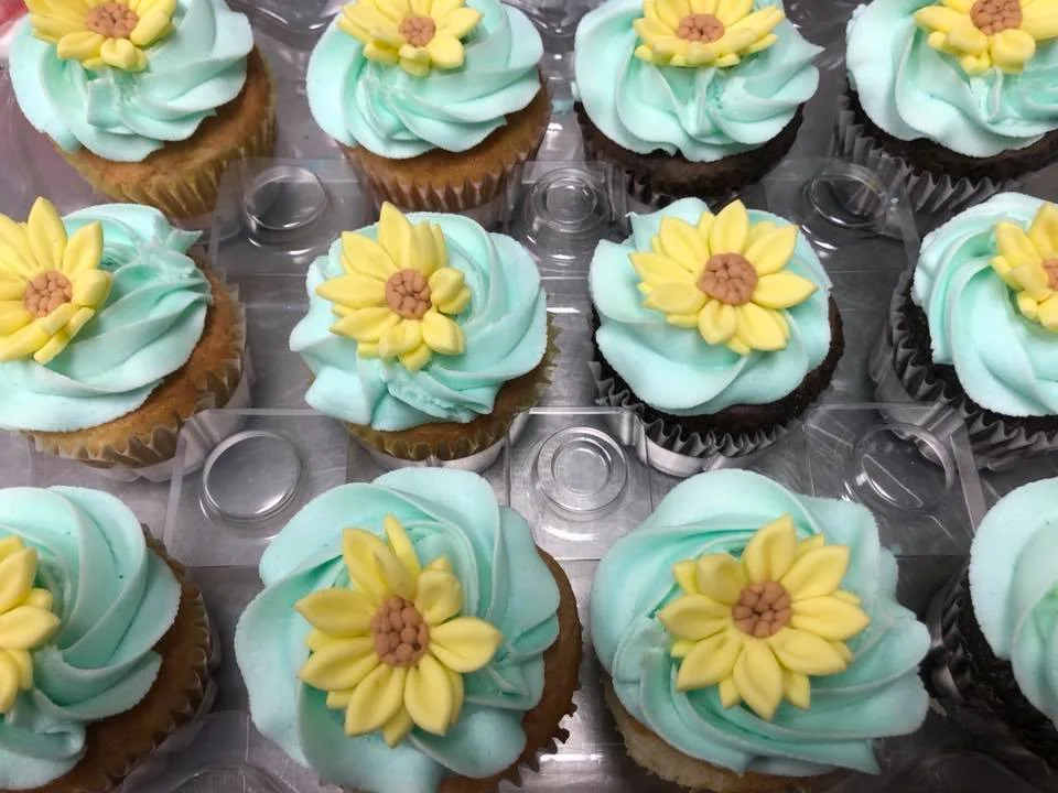 flower cupcake.jpg