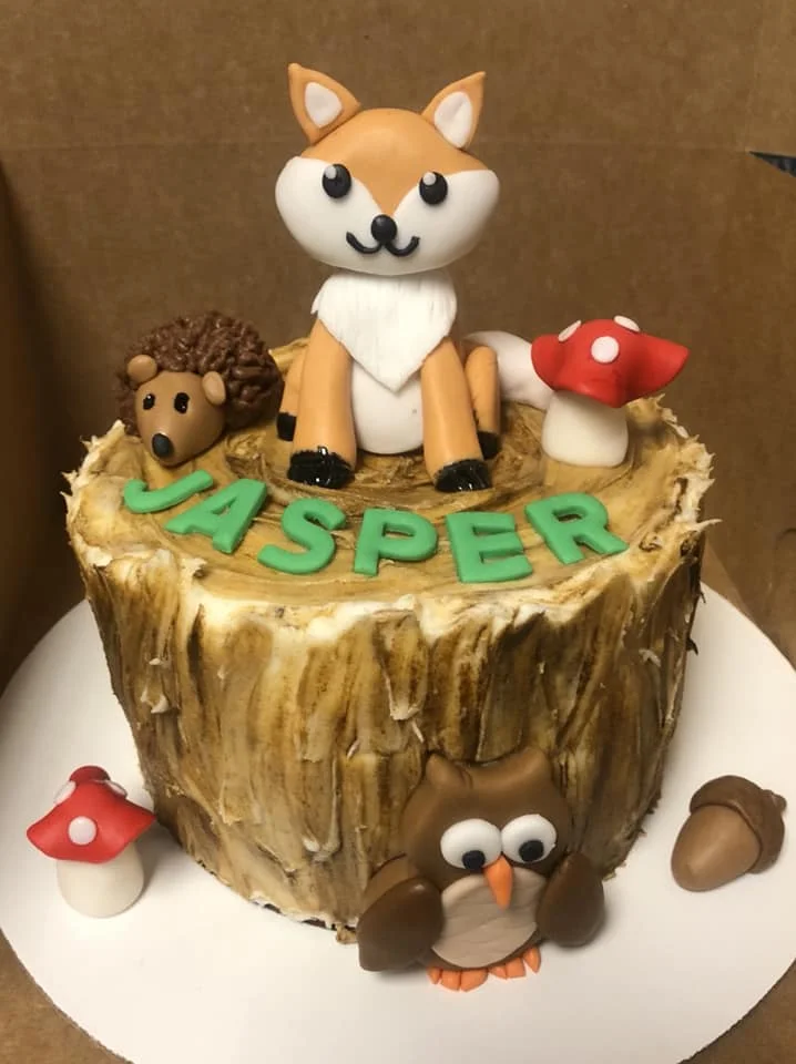 forest animal cakes.jpg