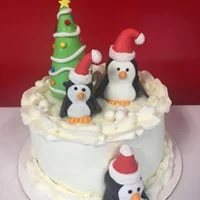 pengin cake.jpg
