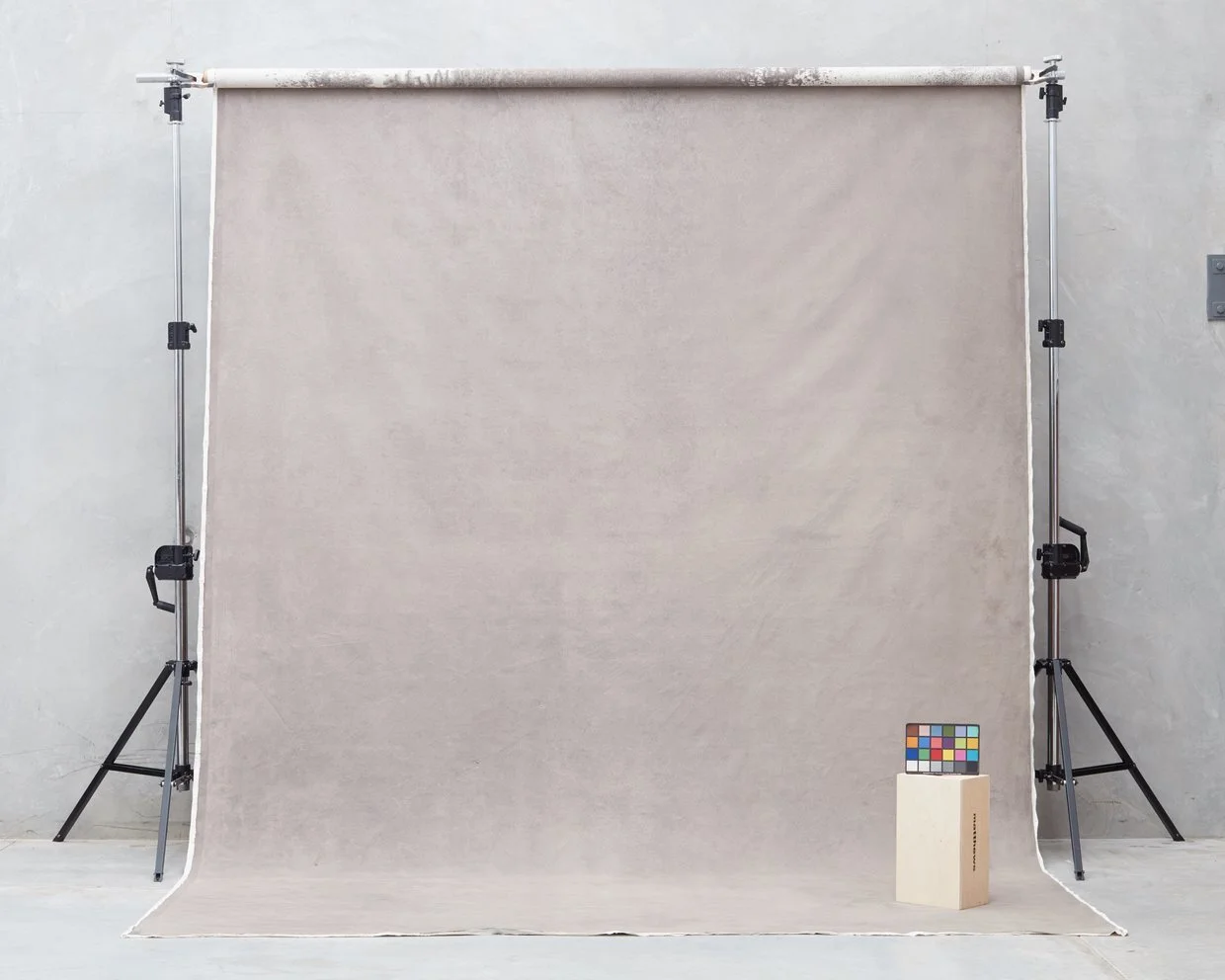 Schmidli Canvas Backdrop Hire - Warm Brown-Grey (black/white) 12' x 20'  Catalogue #1690