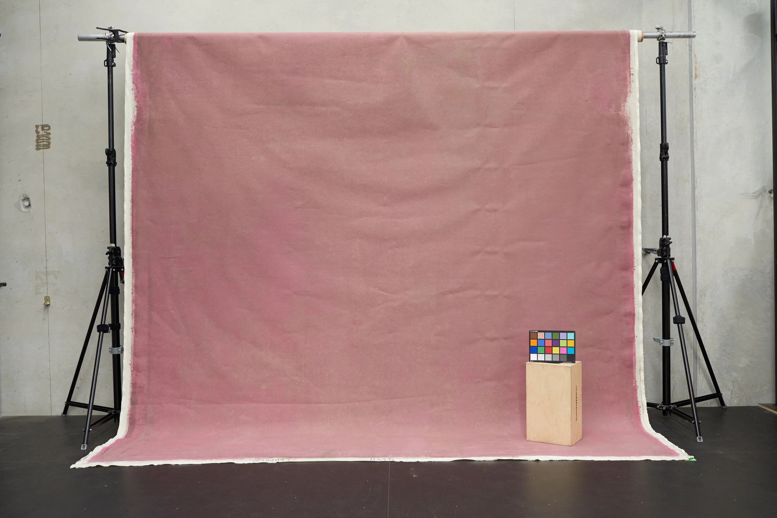 SCHMIDLI CANVAS BACKDROP - Red, Pink, Dark, Warm - 12' X 20 Catalogue #1035B