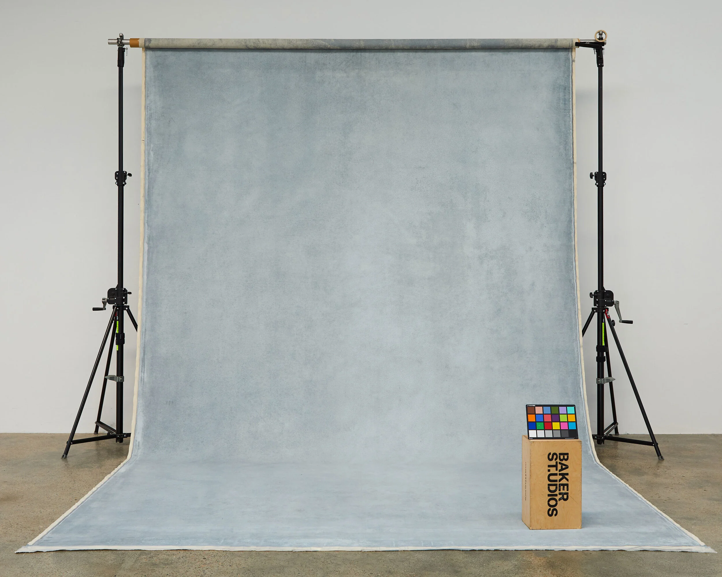 SCHMIDLI CANVAS BACKDROP HIRE - Grey (black/white), Light, Neutral - 12' X 20 Catalogue #1018
