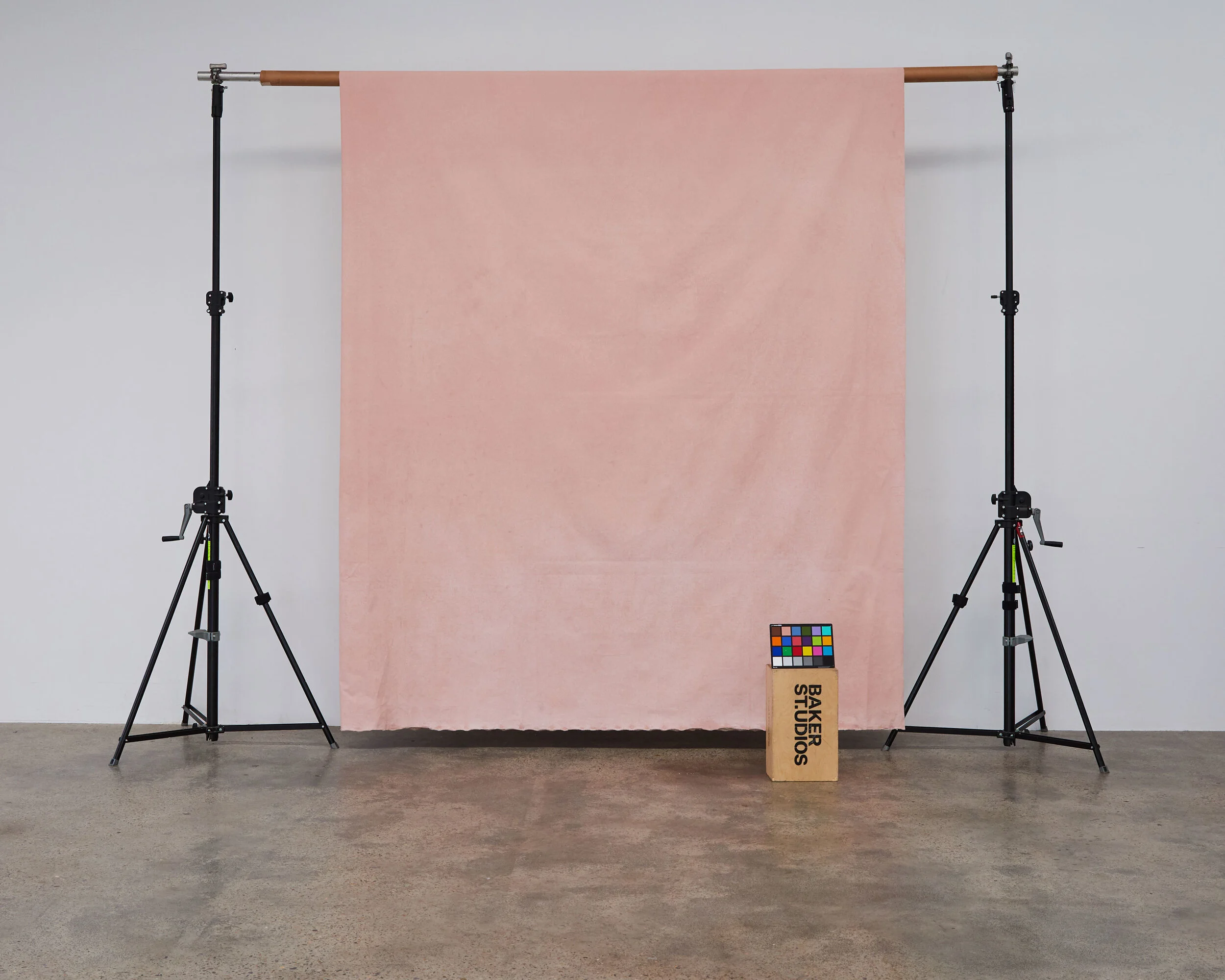 SCHMIDLI CANVAS BACKDROP - Pink, Light, Warm - 17' X 21 Catalogue #1840