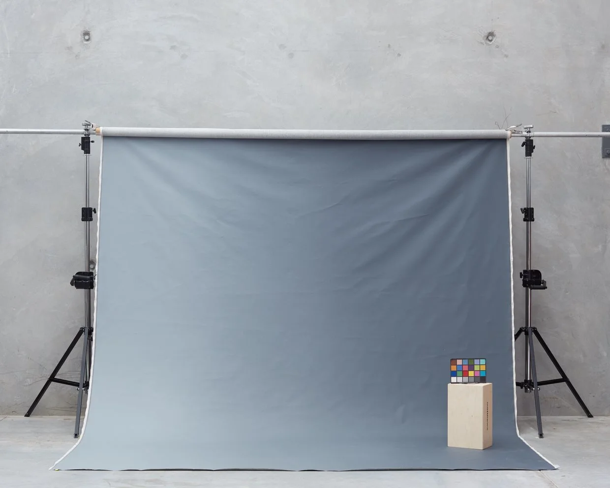 Schmidli Canvas Backdrop Hire - Grey(black/white) - 12’ x 14’ Catalogue #1683