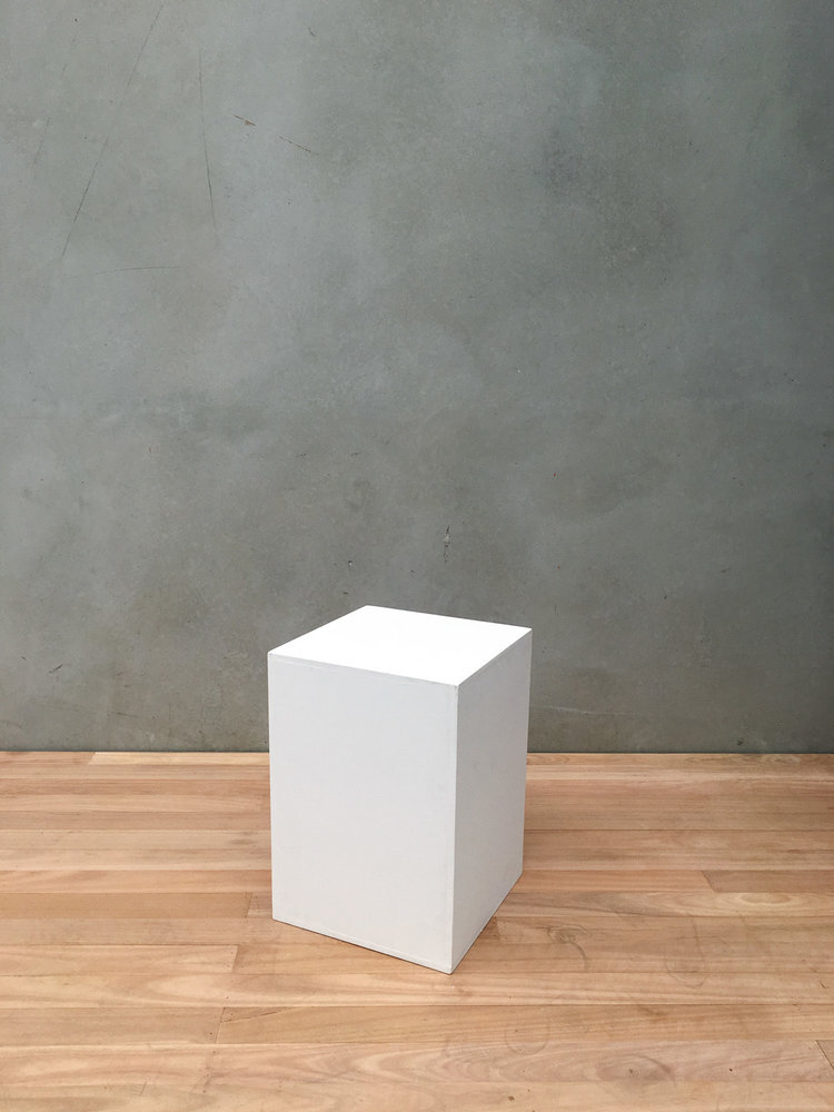 WHITE WOODEN PLINTH HIRE (350 X 350 X 500MM)