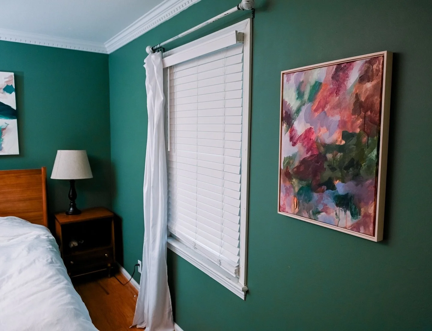 Where color meets emotion. 💚🩷 This 18-by-24 abstract packs a punch. I love the idea of her living on a bold-colored wall that accentuates and also calms her rich, emotive demeanor.

The name of this piece is &ldquo;Feeling Seen.&rdquo; I love the v