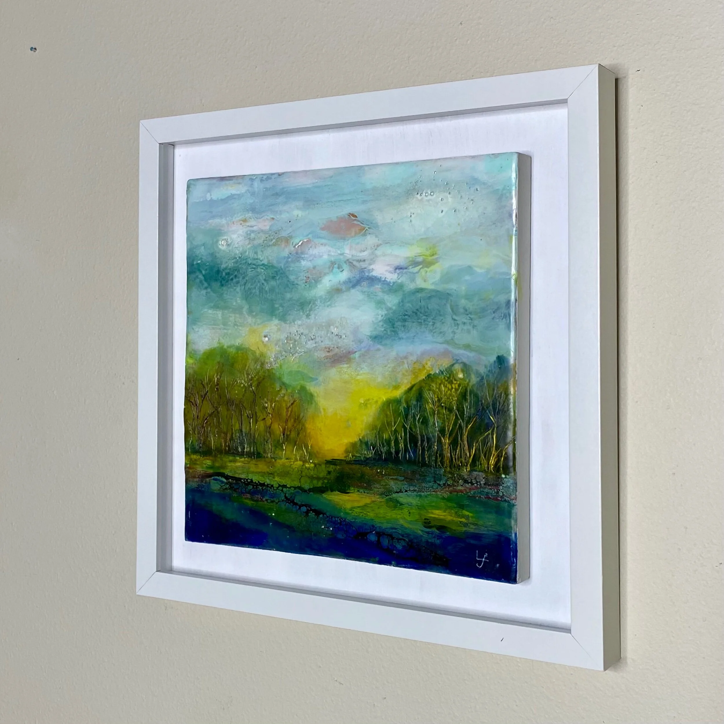 3B24B304-C6DF-483D-85D1-3440354C6DAE