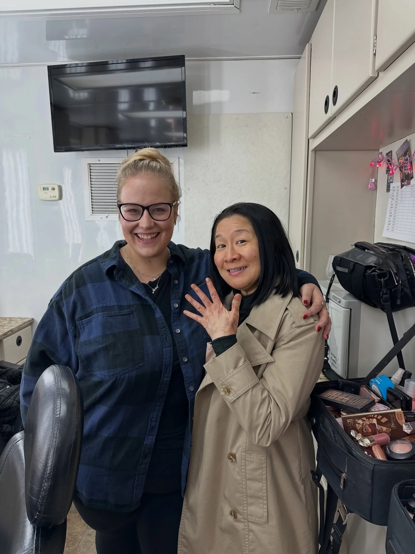 Getting my dirt make-up and hair done for #TheArtist! Let's get dirty! 

#TheArtist premiering on Thanksgiving Day on @thenetwork.stream! 7 DAYS!