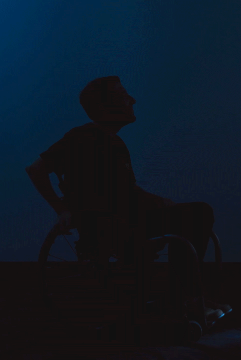Alvaro-Vertical-Portrait-1.gif