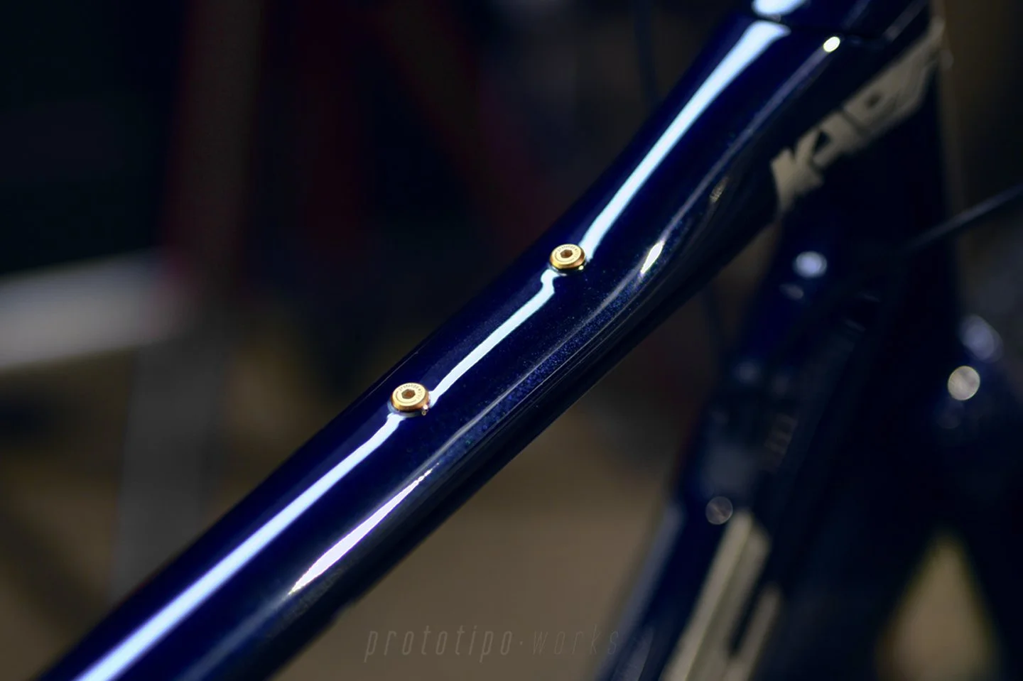 Prototipo Works Ultra Low Bidon Bottle Bolts Gold Parlee Chebacco XD LE.jpg