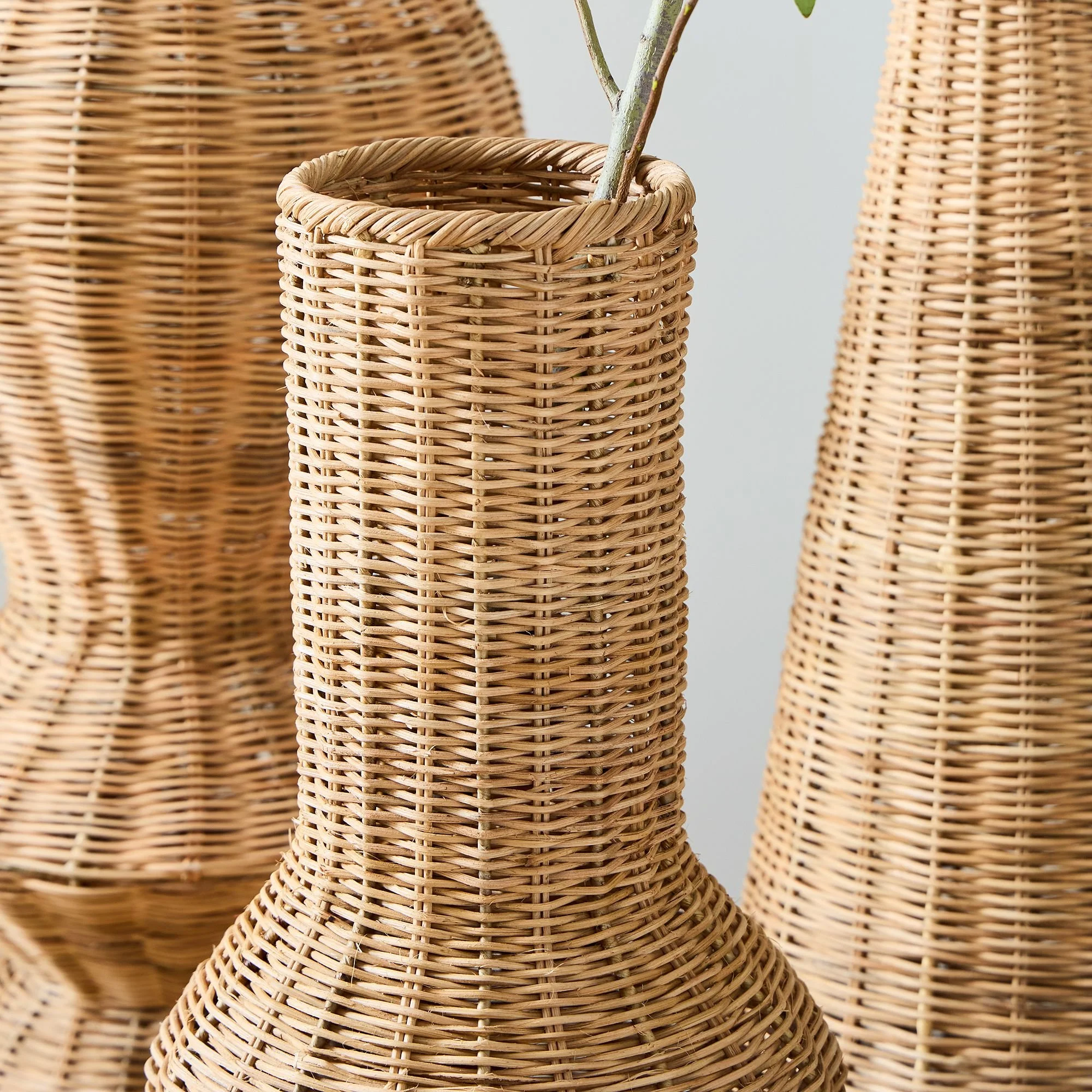 woven-wicker-floor-vases-xl (1).jpg
